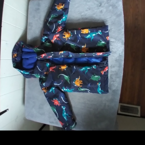 Jacket Coat 2T ๐ฆ ๐ฆ - Picture 4 of 4